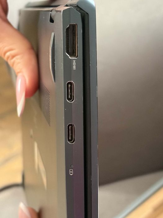ASUS ZenBook 14 512GB Idealny stan Myszka Ładowarka Pudełko