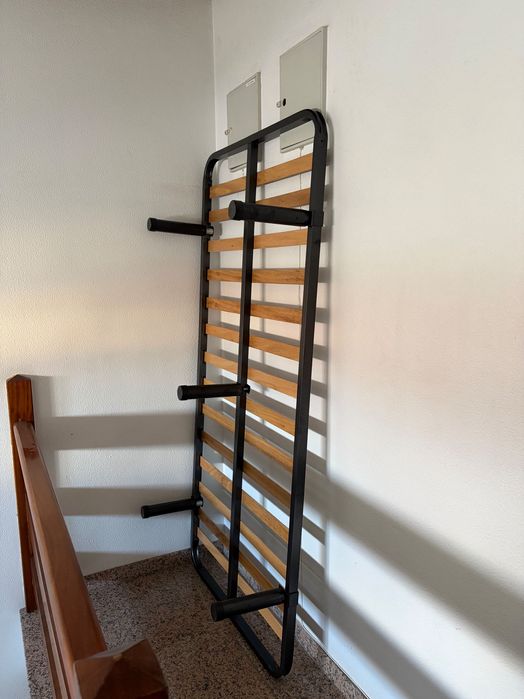 Cama (estrado + colchão) - 190x90