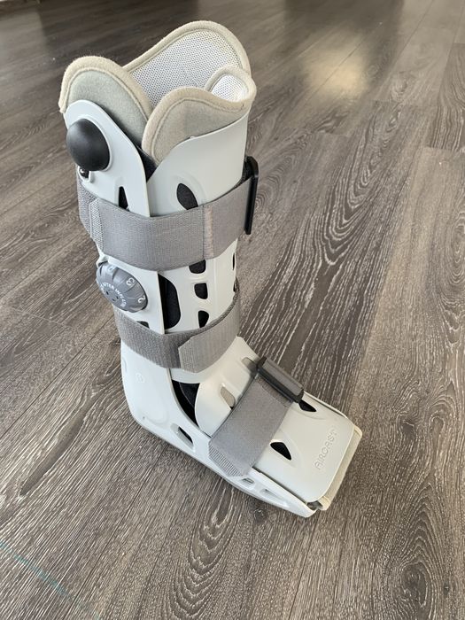 Пневматичний ортопедичний чобіт Donjoy AirSelect (США) розмір 39-41