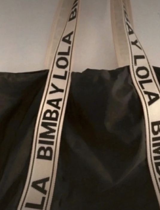 Mala Bimba Y Lola Preta e Branca