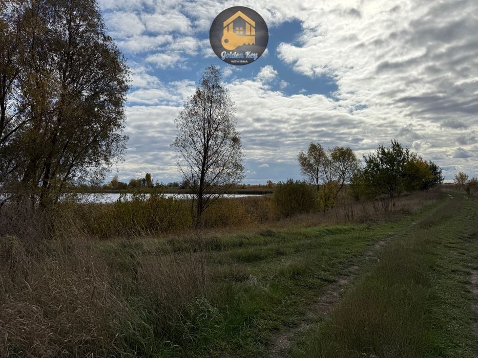 Продам земельну ділянку 28.2га біля Озера, Лісу Тиша Краса 35 км Київ