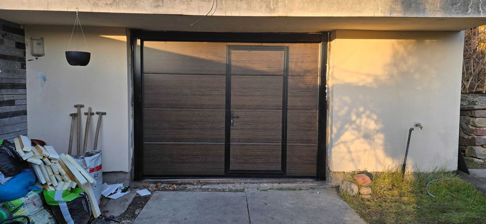 Brama garażowa segmentowa panelowa ocieplana 250 x 225