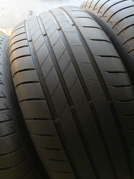 R18 235 55 шини літні 24р Bridgestone Turanza T005 гарний стан