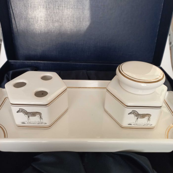 Cinzeiro + tinteiro em porcelana