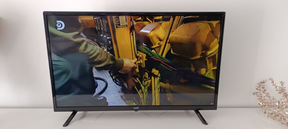 TV LED Kunft 32" HD