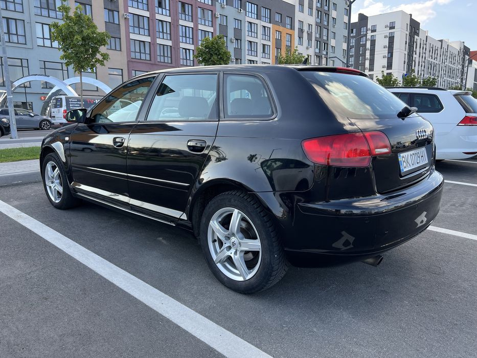 Audi a3 1.6 бензин