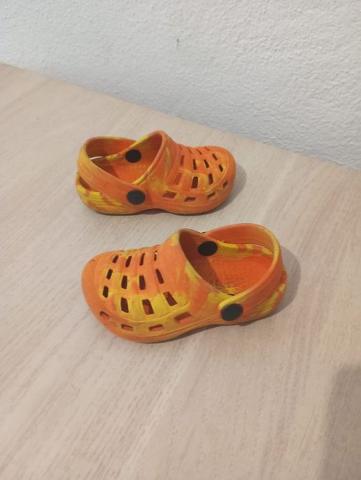 Crocs Panda Tamanho 22/23