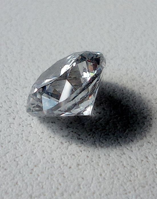 Діаманти, бриллианты. Выгодное вложение капитала, муассаниты