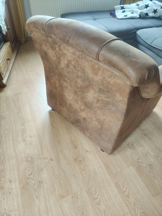 Fotel salonowy mega wygodny.