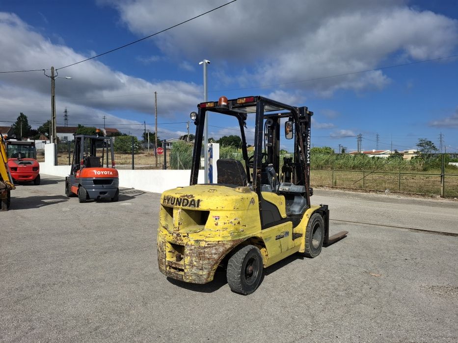 Empilhador Hyundai 3.3 diesel