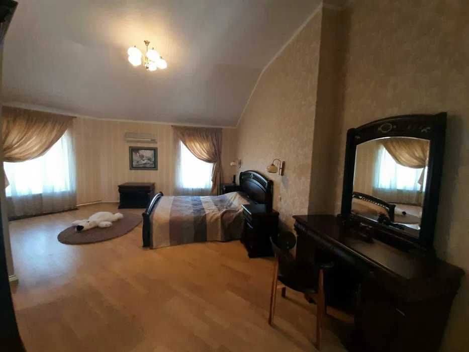 Подобова Аренда будинку !СПА -зона,Теплий Басейн.