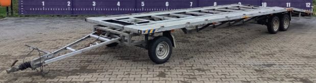 Porta carros para 2 carros grande dimensão com  3 eixos 1 direcional  3.5 t
