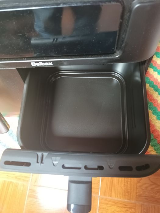 Air Fryer Nunca foi usada vendo porque não preciso está na garantia.