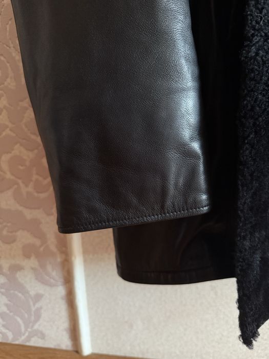 Чоловіче шкіряне пальто