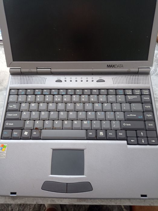 Sprzedam laptop Maxdata 1000 T