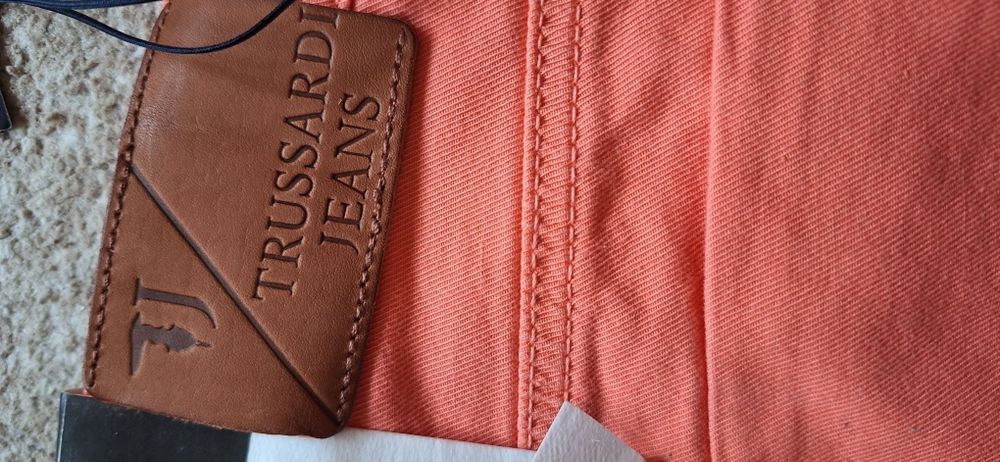 Коралловые джинсы Trussardi Jeans.Размер S-M