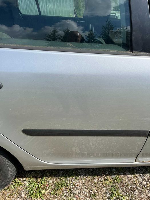 drzwi tył tylne tylnie prawe vw golf v 5 1k0 2003 -2009 hatchback 5 drzwi la7w srebrne
