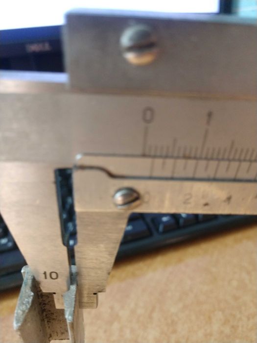 Алюминиевый П- образный профиль 15 мм