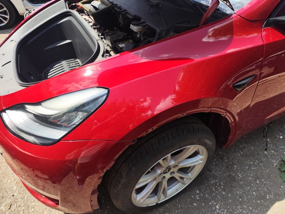 Крила Tesla model Y 3
