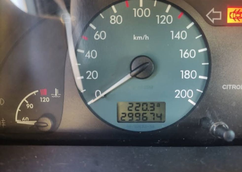 Citroen Xsara avariado — photo 4