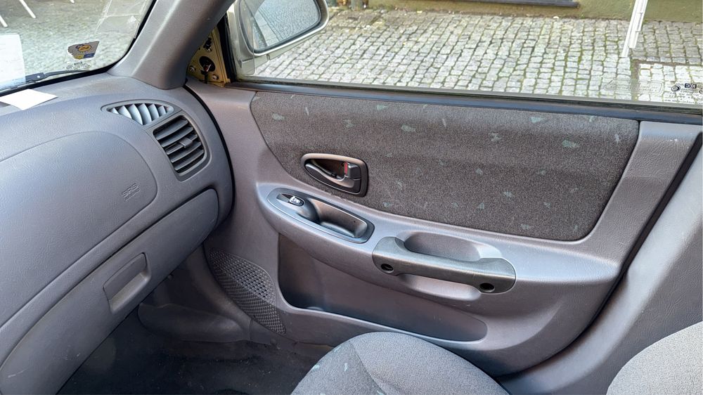 Mitsubishi Accenct GLS foto 2