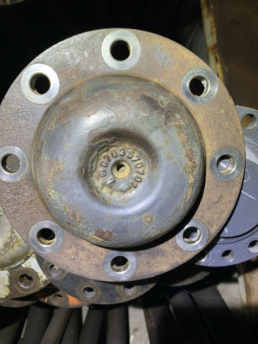 Полувісь ведучого моста мерседес атего