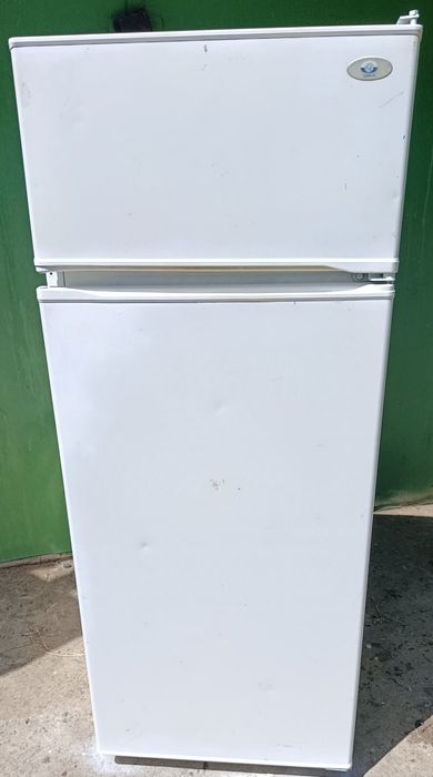 Продам холодильник Атлант