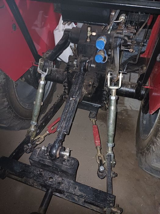 Трактор сінтай т240