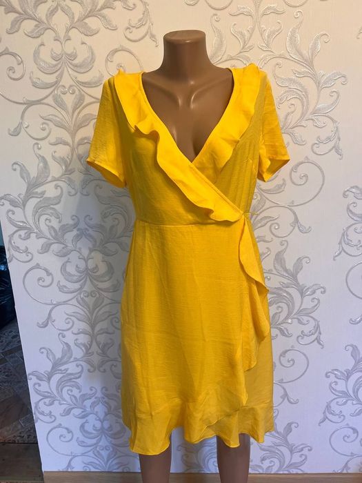 Плаття жіноче жовте