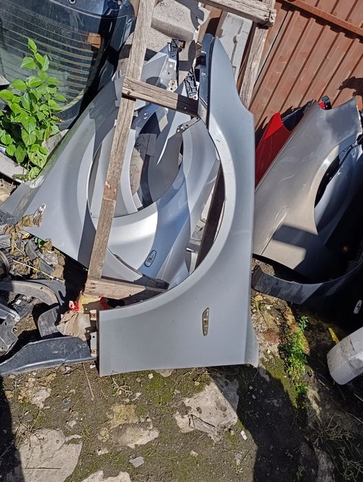 крило  L Е60 bmw e60