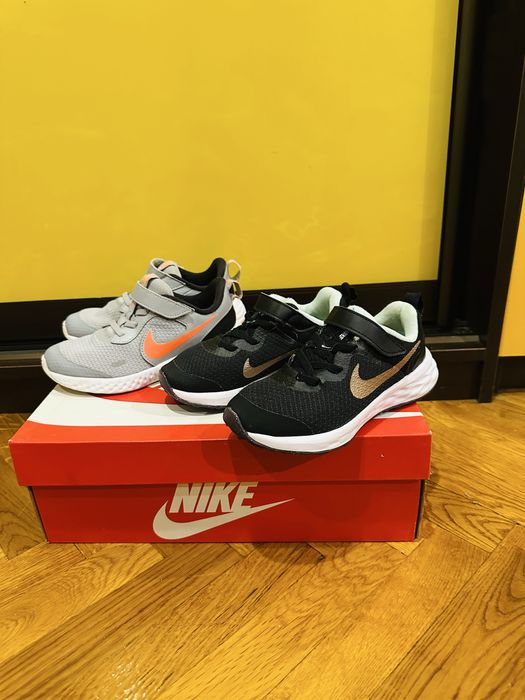 Кроссовки Nike Revolution размеры 28,5 и 29,5