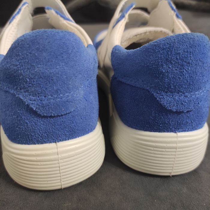 Кеди для хлопчика ECCO нові.