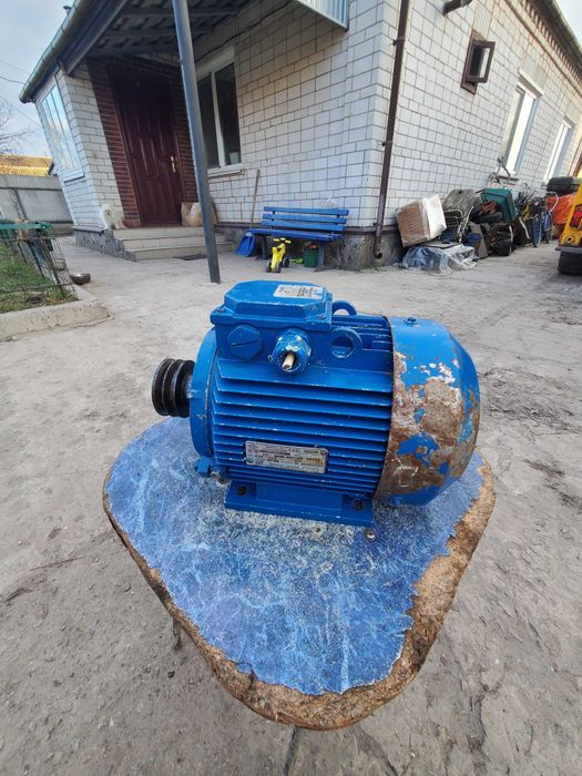 Електродвигатель електромотор АИР 100L8 1.5 квт 750 об/мин 220/380В
