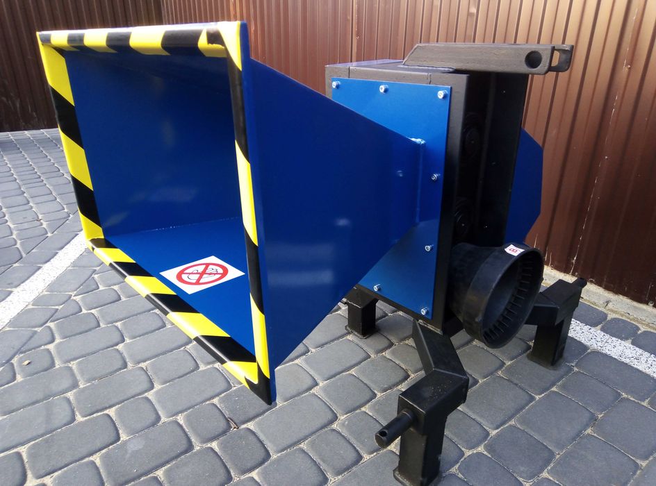 Rozdrabniacz W102 do 11cm  walcowy rembak rebak rębak do gałęzi R2-200