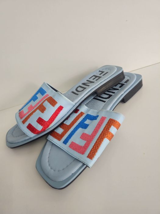 Klapki damskie nowe