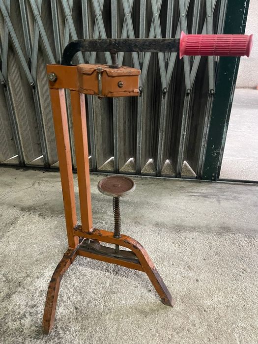 Engarrafador  antigo