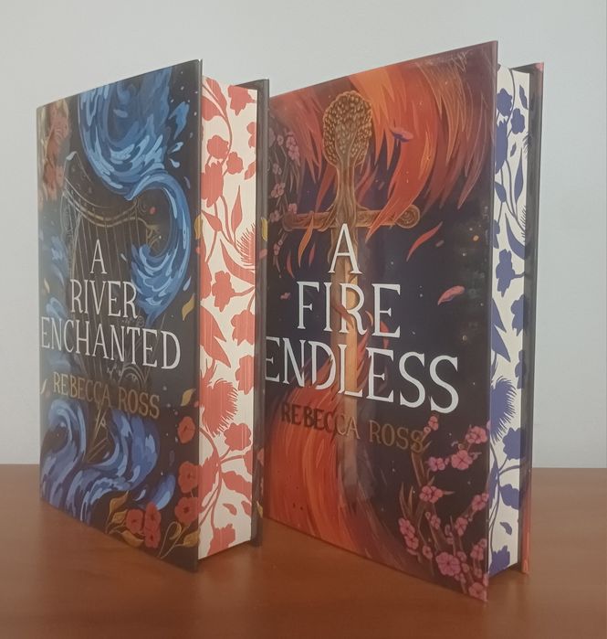 Illumicrate - Isle of Cadence - Rebecca Ross - Autografy - A River Enchanted + A Fire Endless
