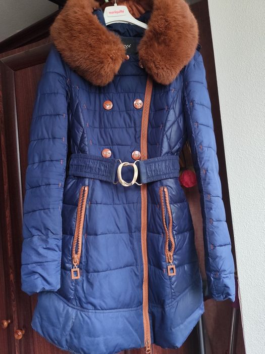 Зимове пальто для підлітка