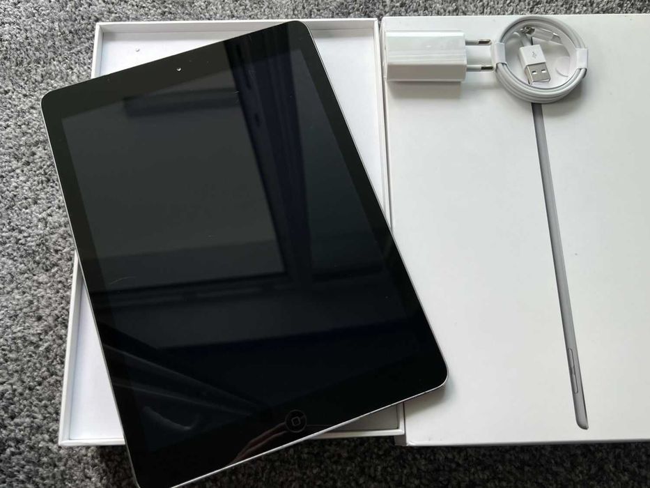 Tablet Apple iPad Air 16GB WIFI SPACE GREY SZARY Gwarancja Fv