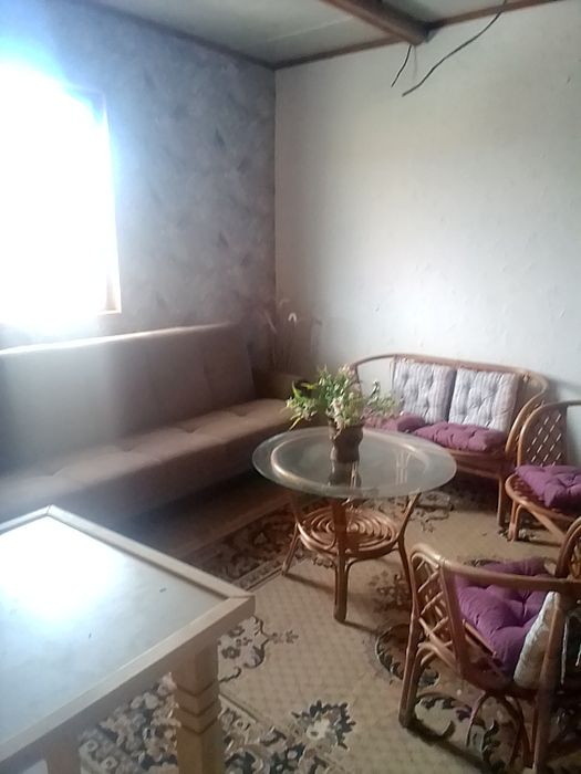 Здам посуточно квартиру в с.Лютіж.