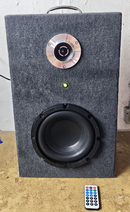 Caixa de som bluetooth USB mic NOVO