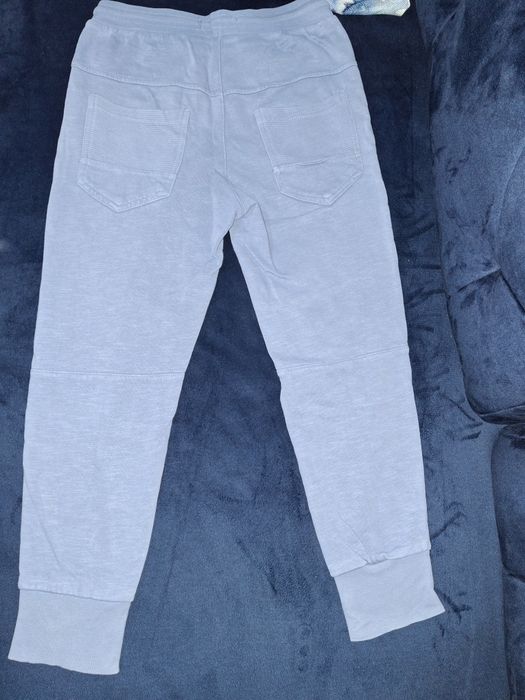 Spodnie dresowe Reserved 146