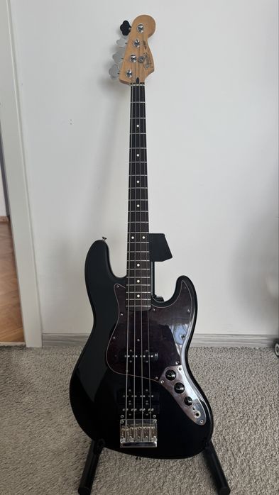 Piekny Fender Jazz Bass Meksyk