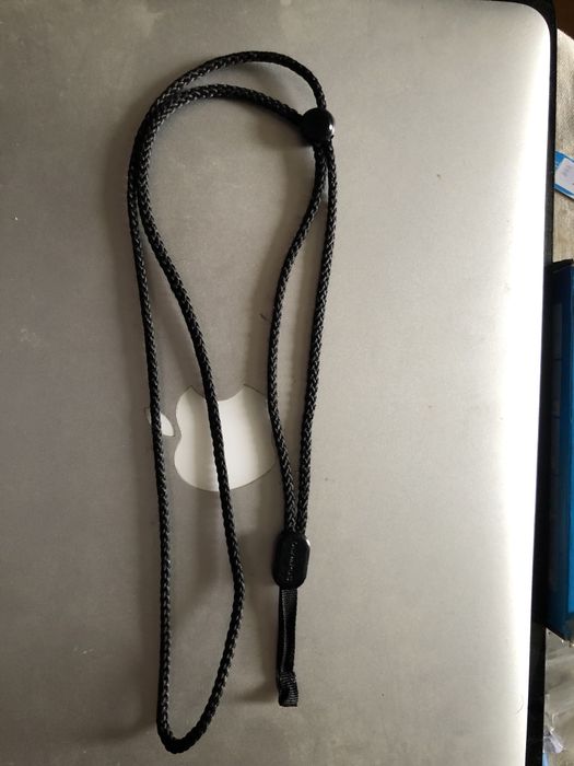 Оригинальный шнурок на руку Olympus