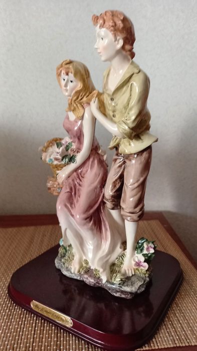 Статуэтка жанровая