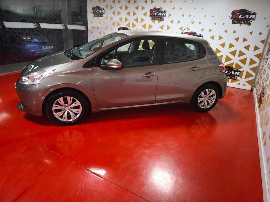 Peugeot 208 1.6 e-HDi Active