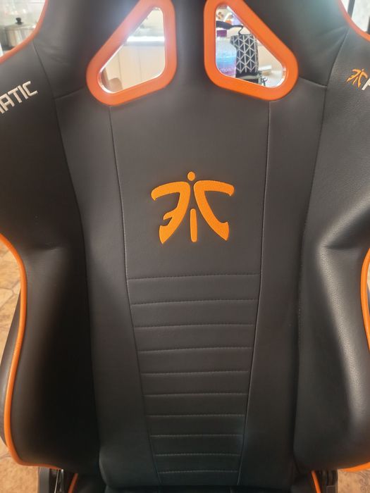 Cadeira gaming Dxracer fnatic edition