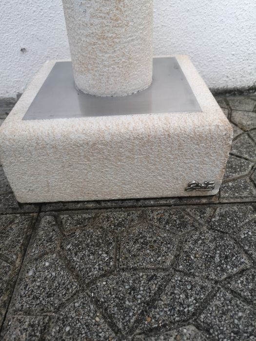 Cabide em inox impecável
