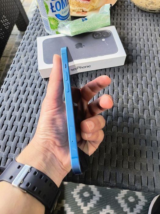 Sprzedam iPhone 13
