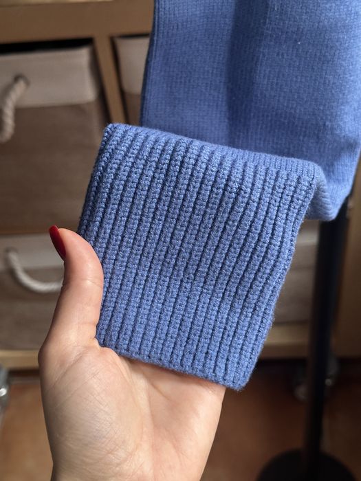 Sweter z wysokim kołnierzem Zara o skróconym kroju